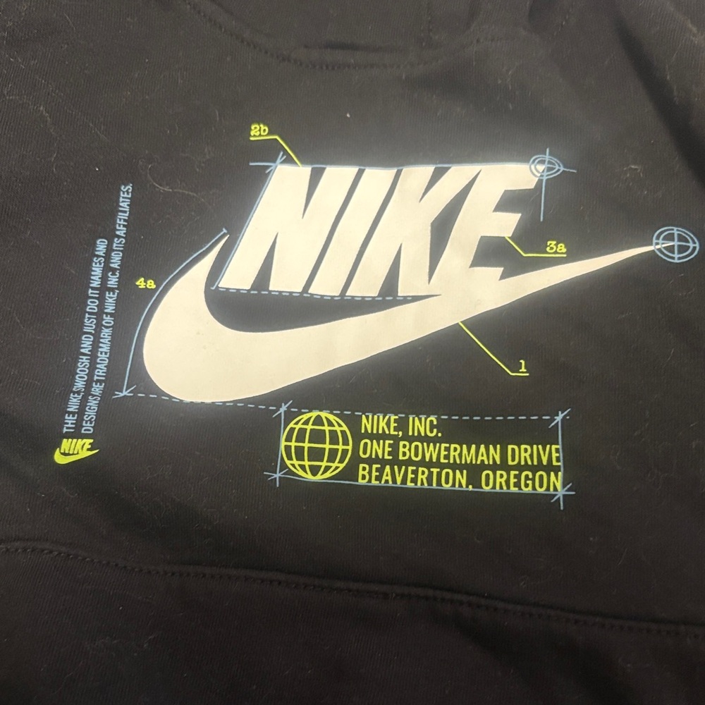 Nike Black Hoodie with Graphic Design Kids Size 6 5-6 Yrs